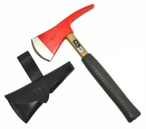Original Deutsche Feuerwehr Beil Ziegler mit Schutzbezug