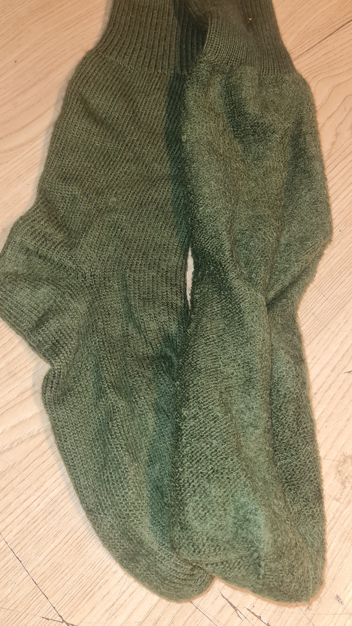 Original Holländische Armee Socken grün Wollsocken Plüschsohle Kälteschutz