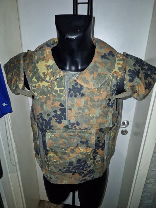 Original Bundeswehr Splitterschutzweste Flecktarn Neuwertig
