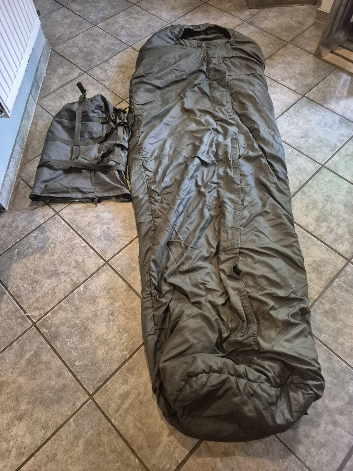 Schlafsack Mumie Holländische Armee mit Packsack Carinthia