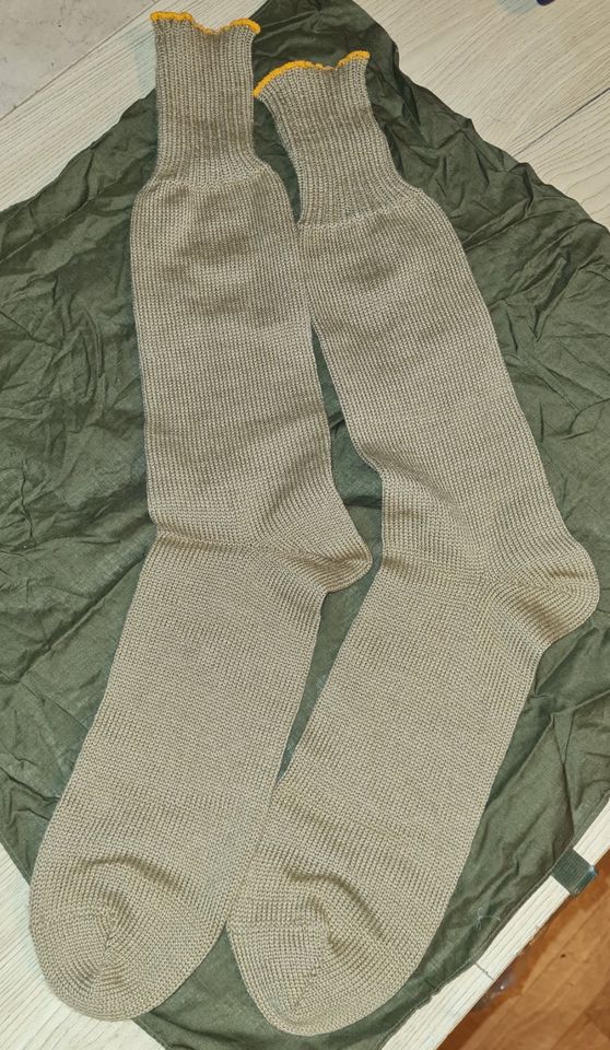 Original Holländische Armee Socken 70% Wolle Stiefelsocken NEU