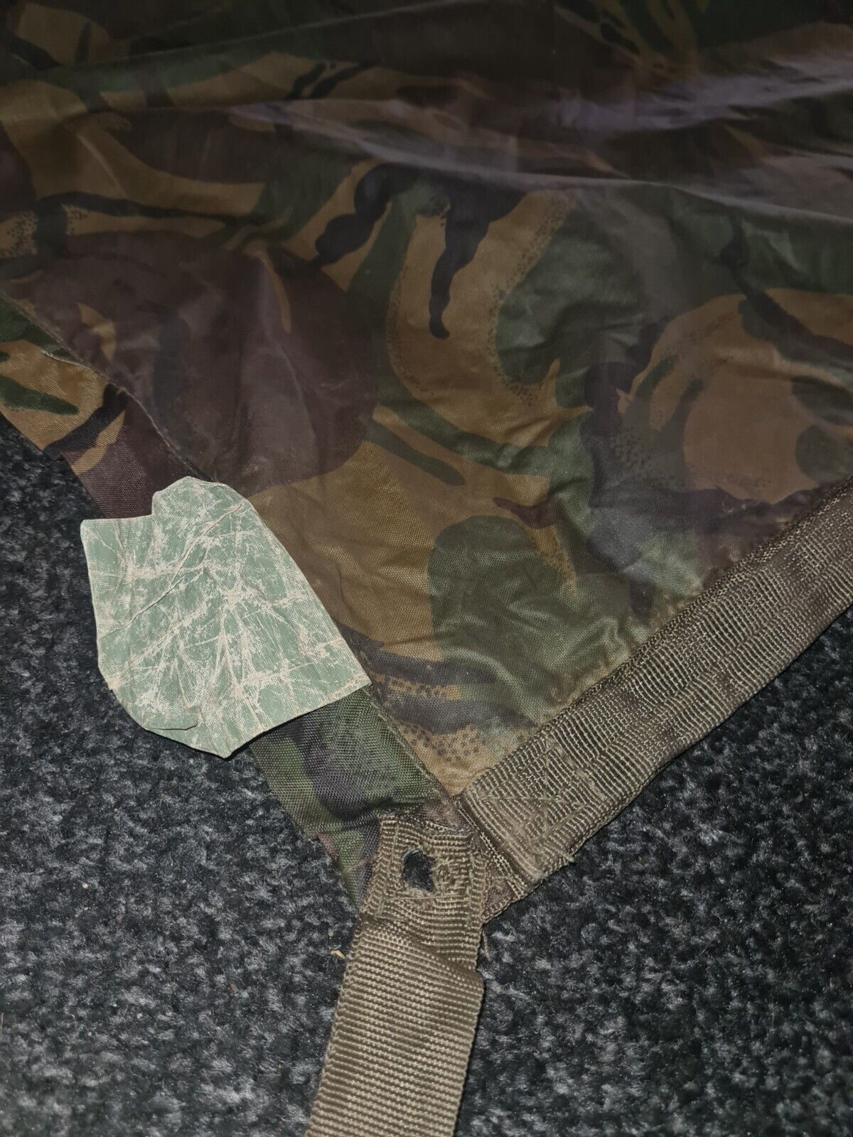 Bivouac thermique SOL avec sifflet - Abri de survie et sac de couchage SOL Bivouac thermique SOL avec sifflet - Abri de survie et sac de couchage SOL
